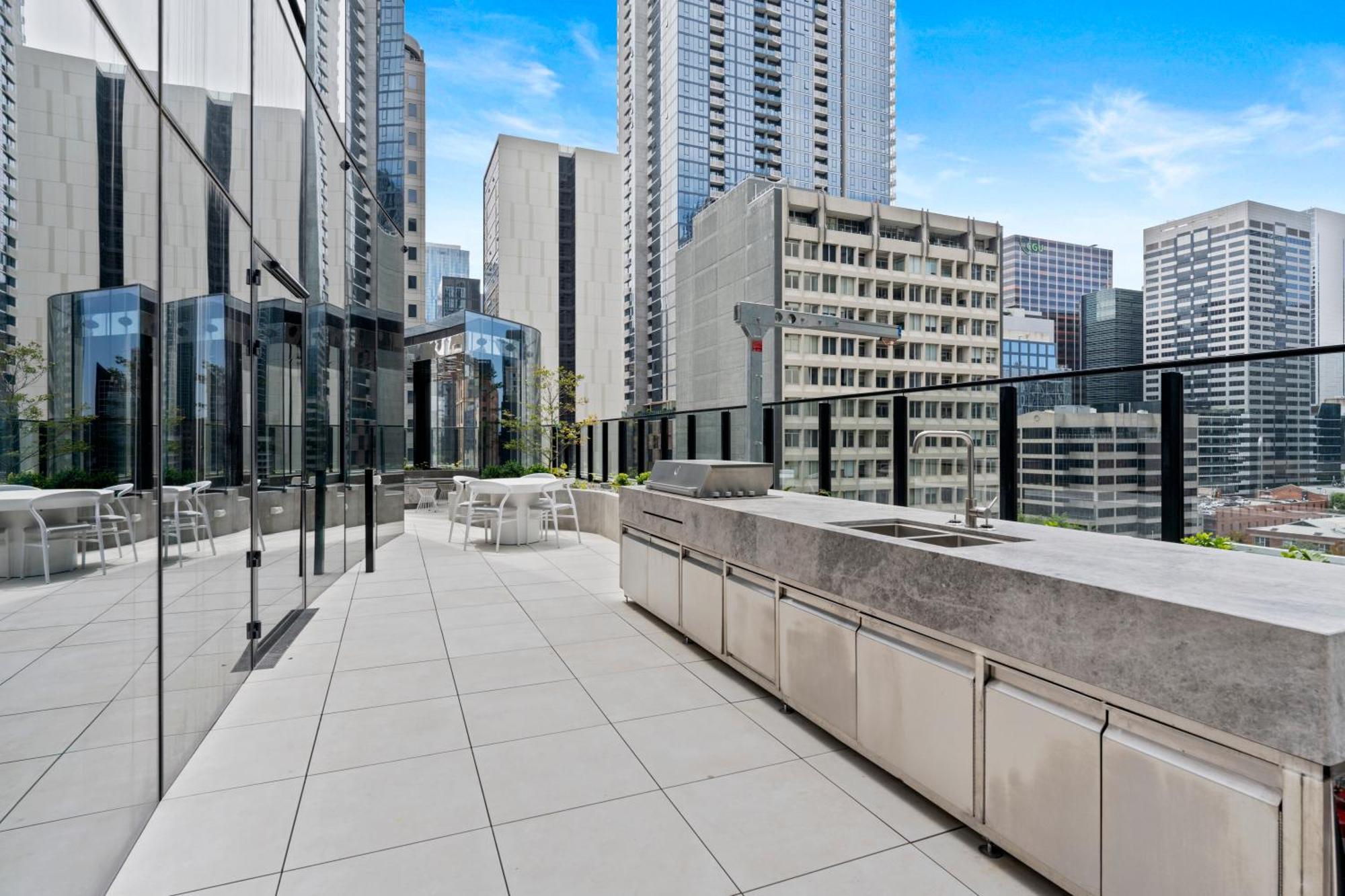 Aspire Melbourne Hotel Екстериор снимка